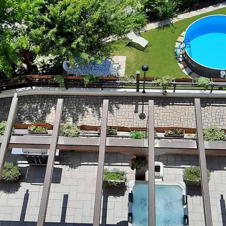 公寓 La Terrazza Casa